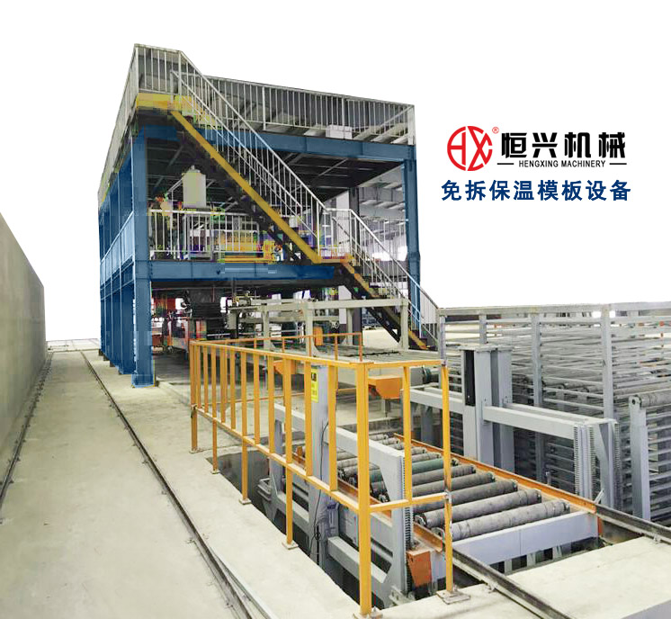 免拆(chai)保溫模(mó)闆設備(bei)
